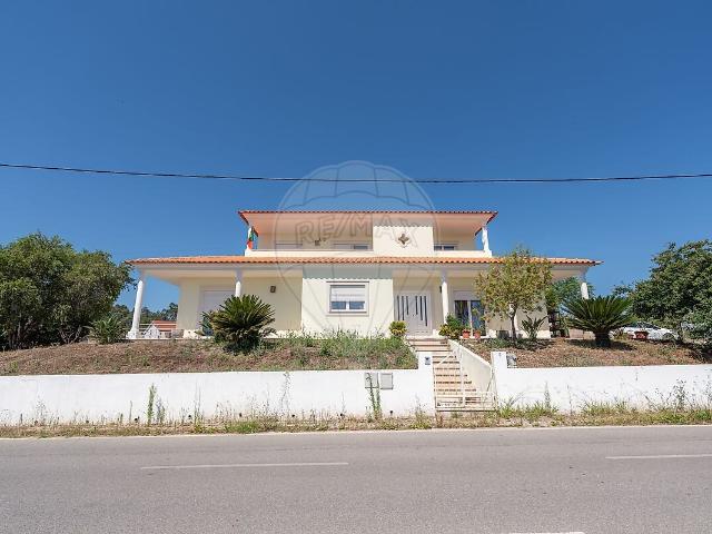 Moradia T7 à venda em Souselas e Botão, Coimbra RE/MAX Portugal