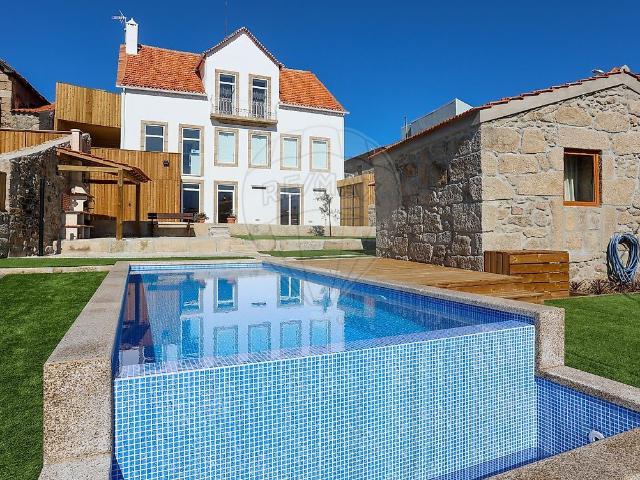 Moradia T7 à venda em Santa Comba, Seia RE/MAX Portugal
