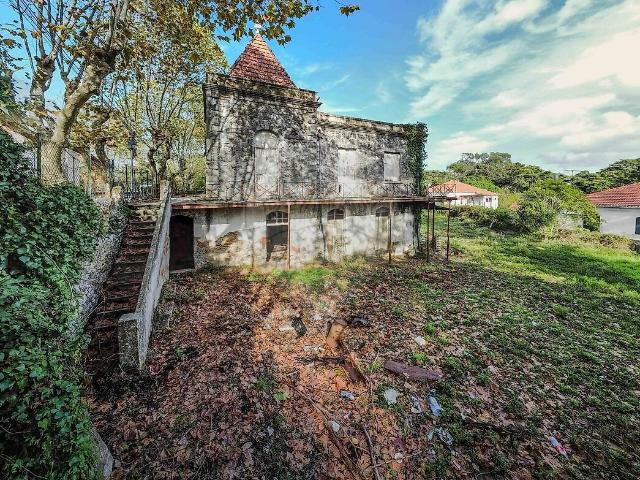 Moradia T7 à venda em Sintra Santa Maria e São Miguel, São Martinho e São Pedro de Penaferrim, Sintra RE/MAX Portugal