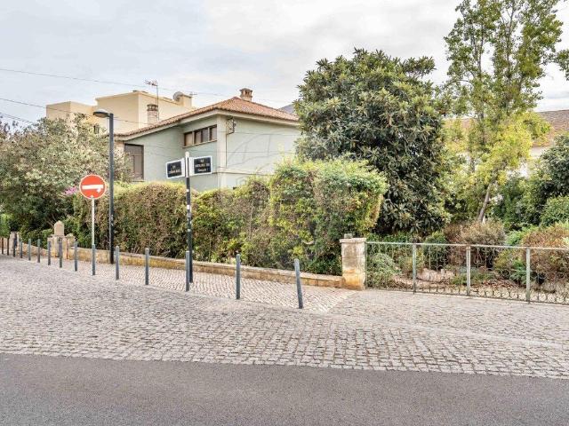 Moradia T7 à venda em Portimão