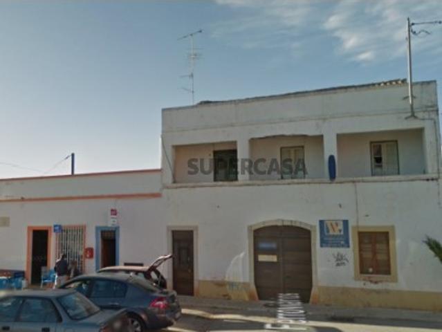 Moradia T7 em Ferreiras