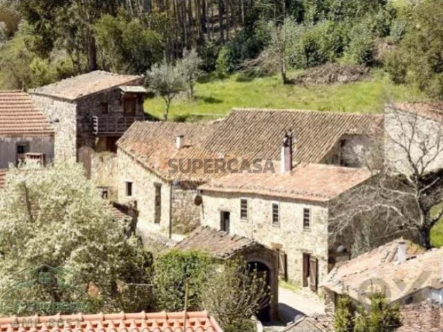 Moradia T7 em São Miguel, Santa Eufémia e Rabaçal