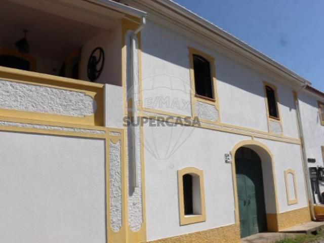 Moradia T7 em Santa Maria de Marvão