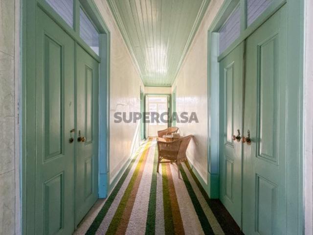 Moradia T7 Estilo Palacete, em Olaia e Paço Torres Novas