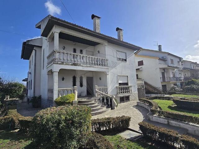 Moradia T8 à venda em Fundão, Valverde, Donas, Aldeia de Joanes e Aldeia Nova do Cabo, Fundão RE/MAX Portugal