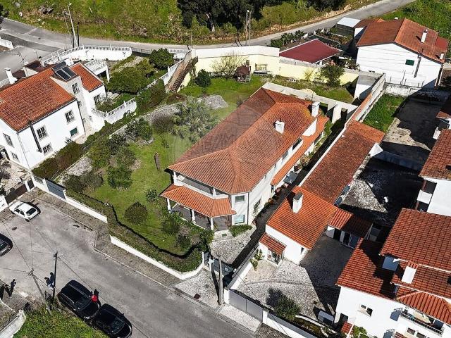 Moradia T8 à venda em Marrazes e Barosa, Leiria RE/MAX Portugal