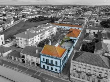 Moradia T8 em Alpiarça
