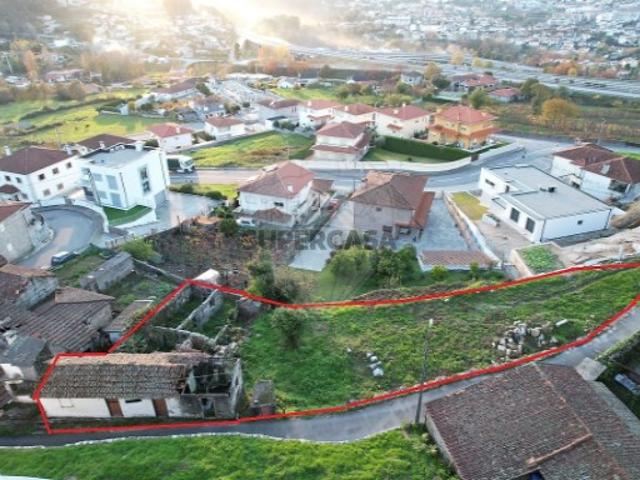 Moradia T8 em Antime e Silvares São Clemente