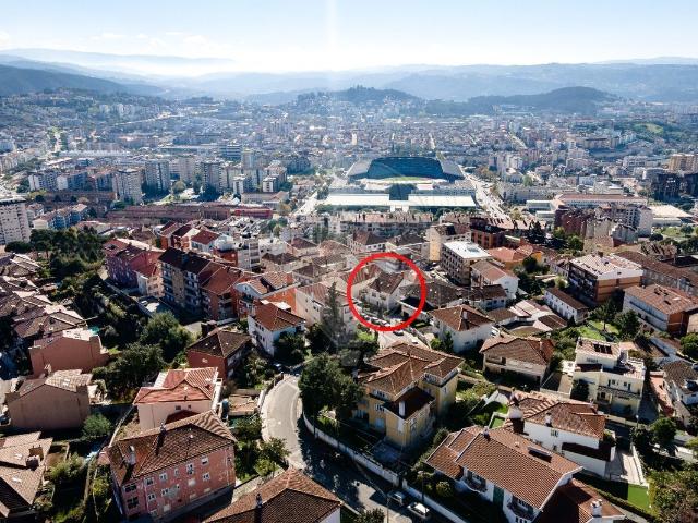 Moradia T9 à venda em Coimbra