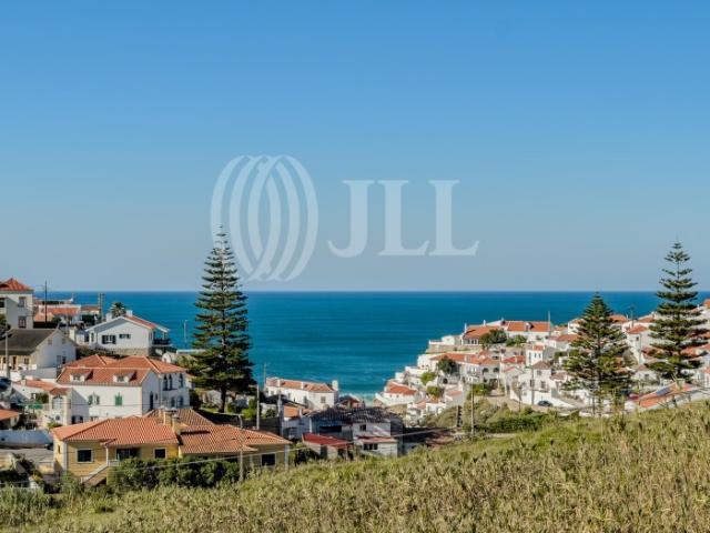 Moradia T9 com vista mar na Azenhas do Mar, Colares
