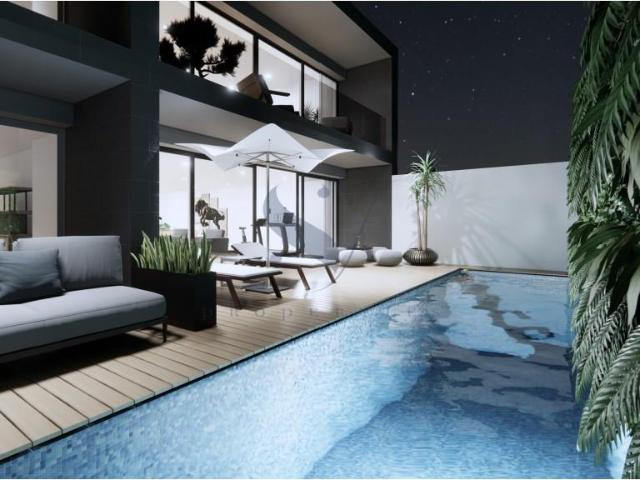 Moradia T9 com piscina e elevador 321m² Loures