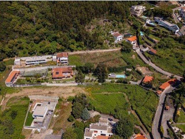Moradia T9 em Moledo e Cristelo