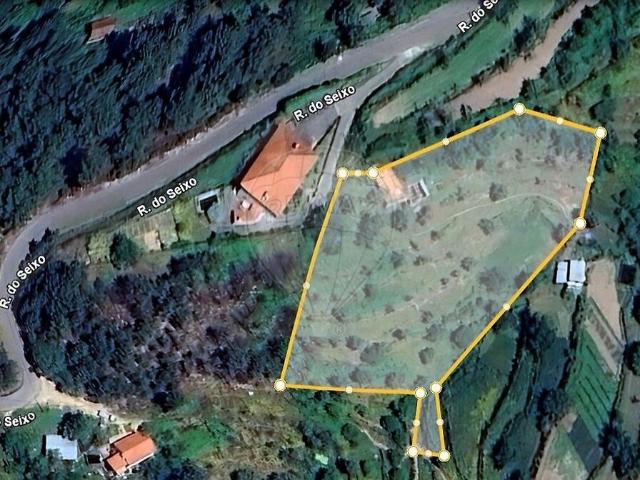 Moradia T0 à venda em Cinfães