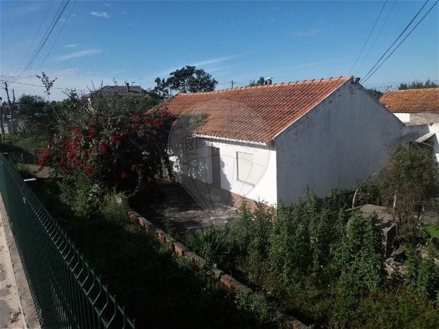 Moradia T0 à venda em Guia