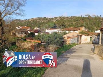 Moradia T0 à venda em Torres Novas