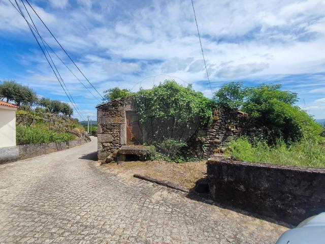 Moradia T0 à venda em Trancoso