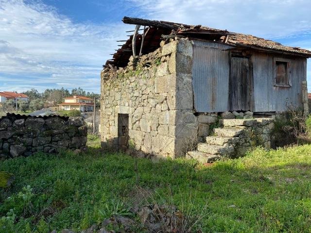 Moradia T0 à venda em Vouzela