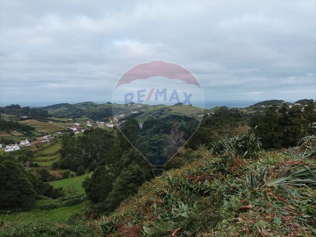 Moradia T0 à venda em Vila do Porto