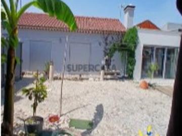 Moradia T0 em Maceira