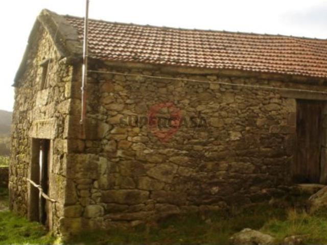 Moradia T0 em Castro Laboreiro e Lamas de Mouro
