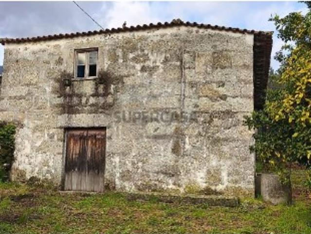 Moradia T0 em Jolda Madalena e Rio Cabrão