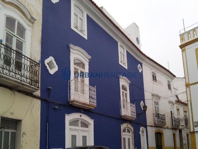 Moradia >=T10 Venda em Assunção, Ajuda, Salvador e Santo Ild. 267m² Assunção