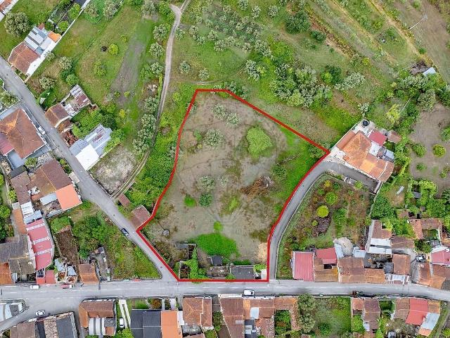 Moradia T10 à venda em São Martinho de Árvore e Lamarosa, Coimbra RE/MAX Portugal