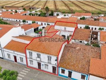 Moradia T10 em Vila Nova de São Bento