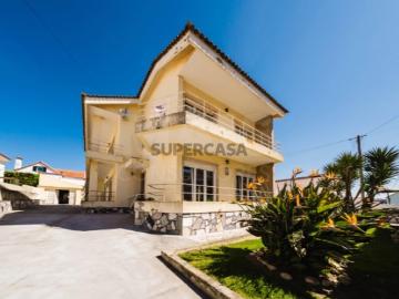 Moradia T10 em Lourinhã