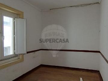 Moradia T10 em Salvador e Santa Maria da Feira