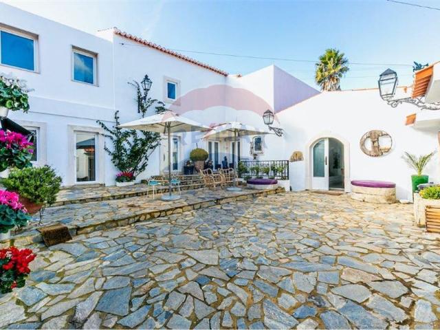 Moradia T11 à venda em Sintra Santa Maria e São Miguel, São Martinho e São Pedro de Penaferrim, Sintra RE/MAX Portugal