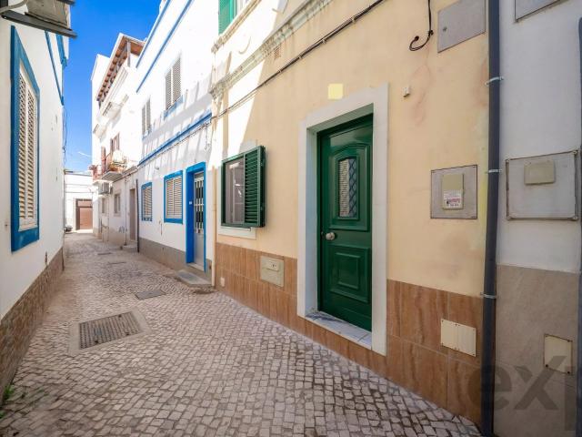 Moradia T1+1 com amplo terraço no coração da Baixa de Olhão 58m² Olhão