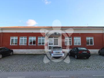 Moradia T11 em Taveiro