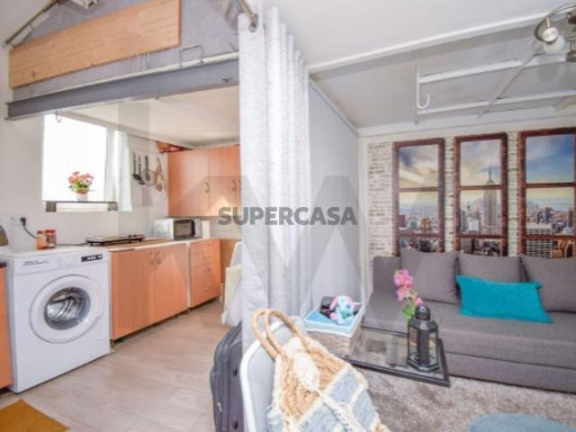 Moradia T1+1 em Bom Estado | Ideal para Habitação ou Investimento S. Marcos, Cacém