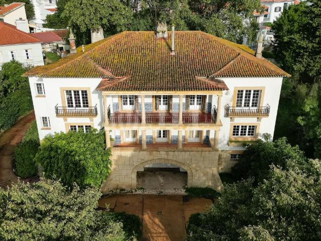 Moradia T15, com jardim em Oeiras 0m² Paco de Arcos