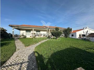 Moradia T16 em Póvoa da Isenta