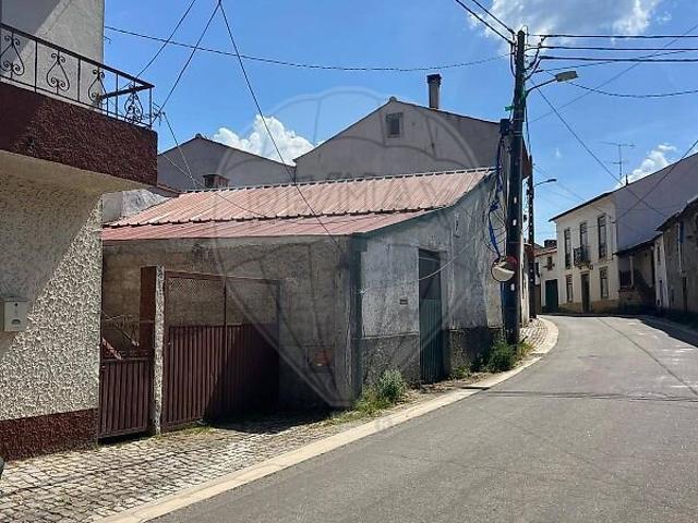 Moradia T1 à venda em Condeixa a Velha e Condeixa a Nova, Condeixa a Nova RE/MAX Portugal