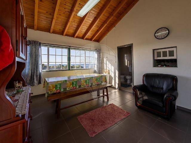 Moradia T1 à venda em Calheta de Nesquim, Lajes do Pico RE/MAX Portugal