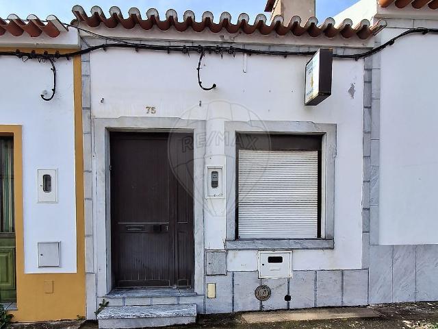 Moradia T1 à venda em Amareleja, Moura RE/MAX Portugal