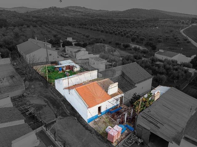 Moradia T1 à venda em Ameixial Santa Vitória e São Bento, Estremoz RE/MAX Portugal