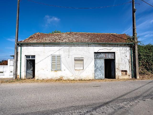 Moradia T1 à venda em Amoreira da Gândara, Paredes do Bairro e Ancas, Anadia RE/MAX Portugal