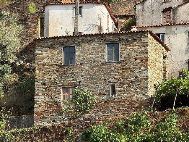 Moradia T1 à venda em Benfeita, Arganil RE/MAX Portugal