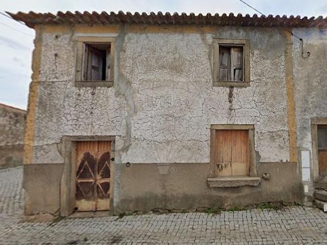 Moradia T1 à venda em Escalhão, Figueira de Castelo Rodrigo RE/MAX Portugal