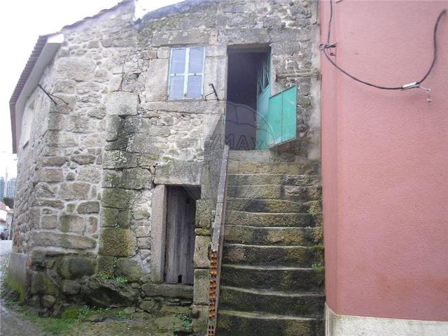 Moradia T1 à venda em Freixiosa, Mangualde RE/MAX Portugal