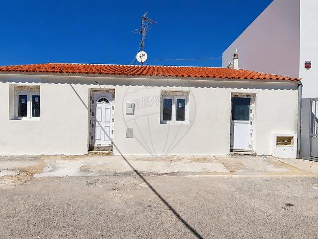 Moradia T1 à venda em Odeleite, Castro Marim RE/MAX Portugal