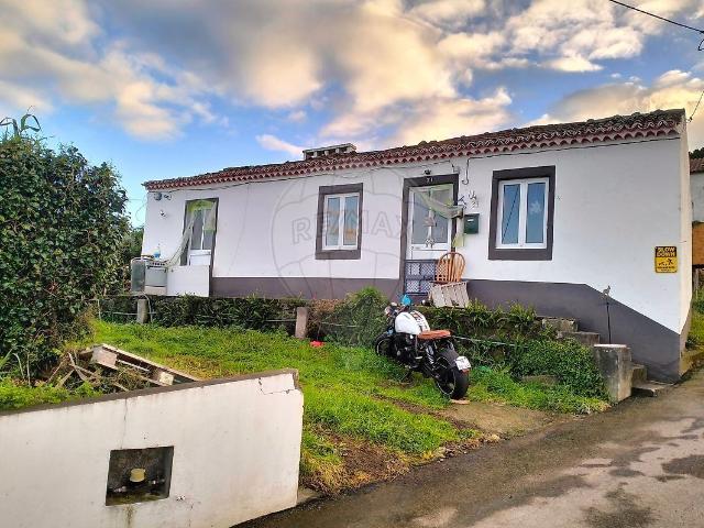 Moradia T1 à venda em Lomba da Fazenda, Nordeste RE/MAX Portugal