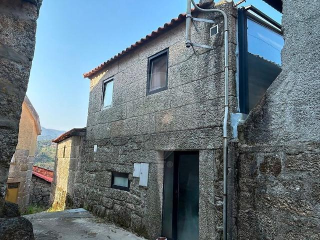 Moradia T1 à venda em Lindoso, Ponte da Barca RE/MAX Portugal