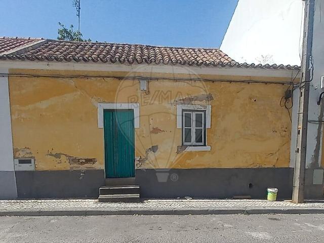 Moradia T1 à venda em Montargil, Ponte de Sor RE/MAX Portugal