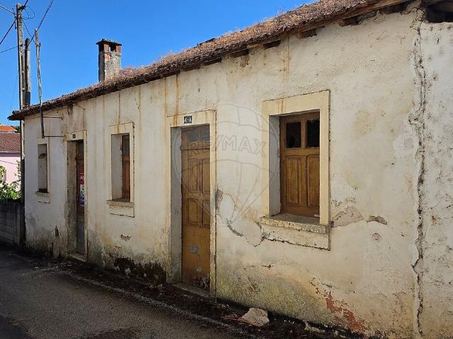 Moradia T1 à venda em Macedo de Cavaleiros, Macedo de Cavaleiros RE/MAX Portugal