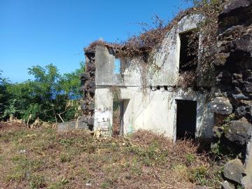 Moradia T1 à venda em Ponta Delgada